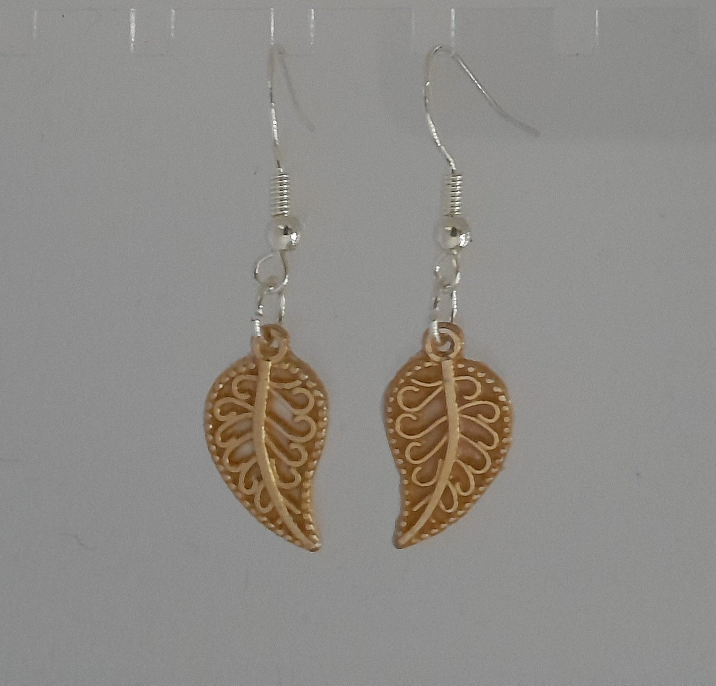 Metal Leaves Gold