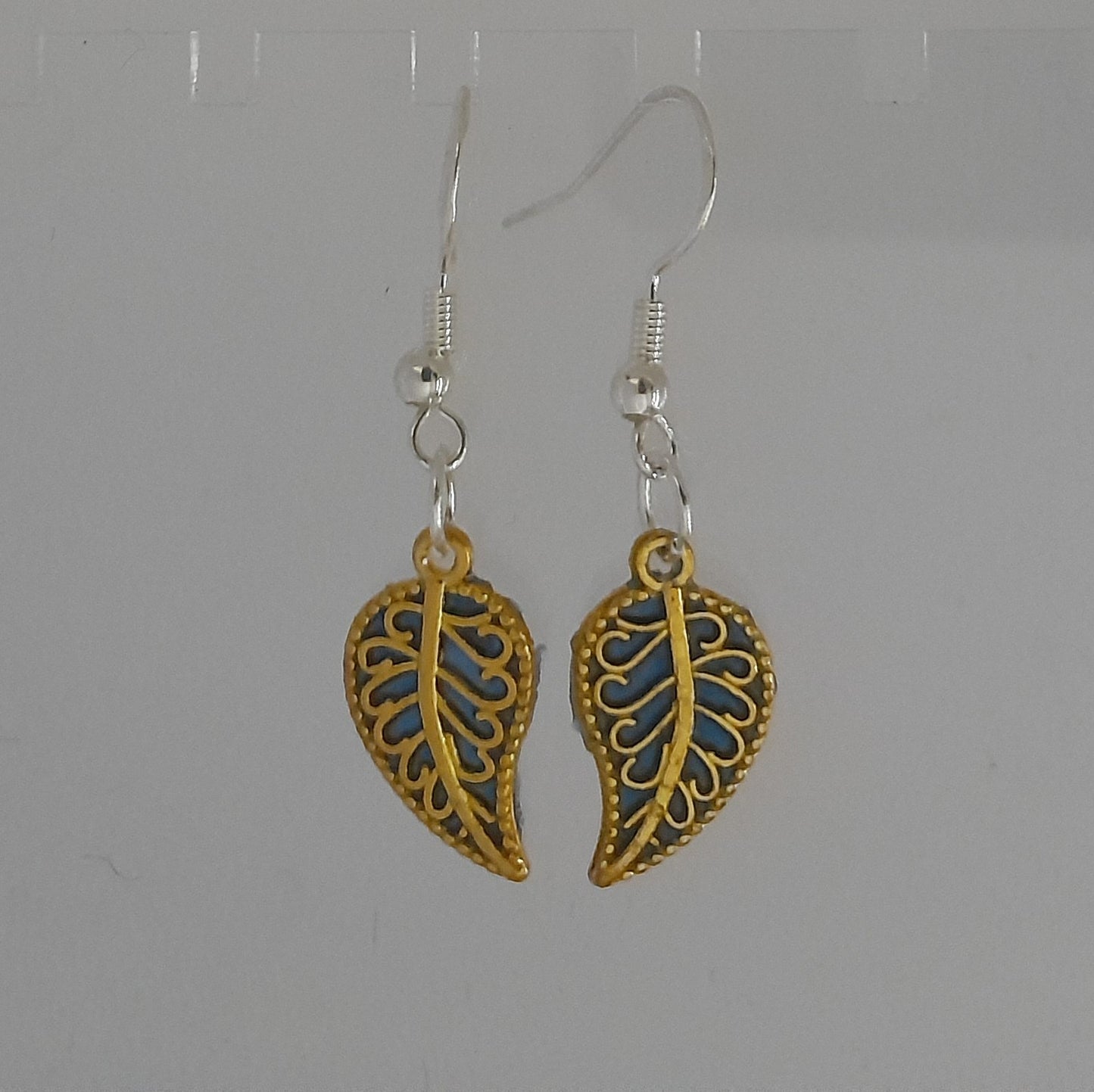 Metal Leaves Gold