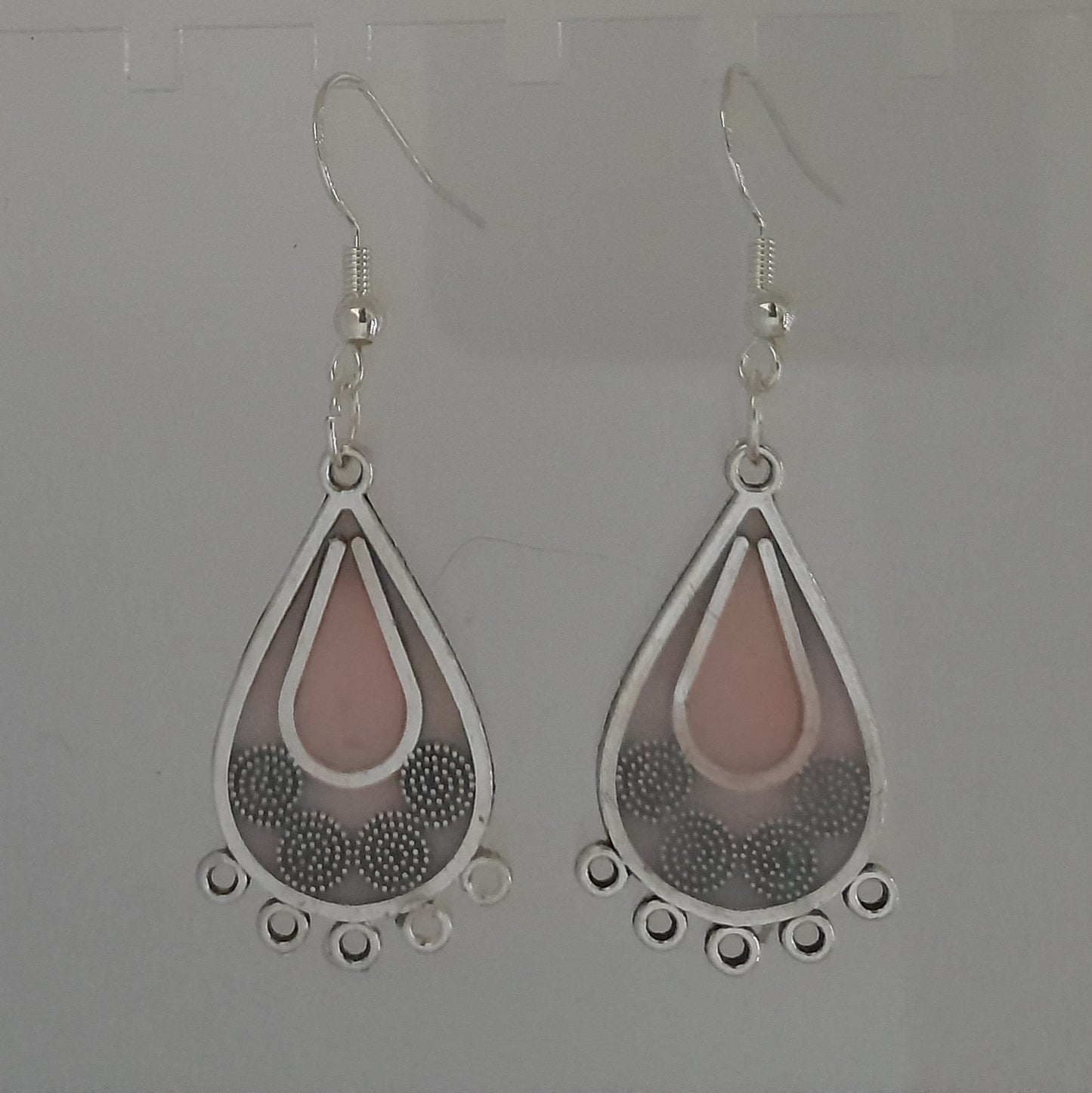 Metal Teardrop
