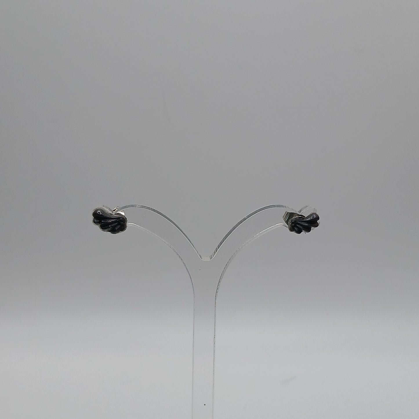 Small Wing Studs